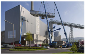 Nur wenige Stunden nahm der Lückenschluss für die fast 500 Meter lange Förderanlage im neuen Reststoffheizkraftwerk der Linz AG in Anspruch.